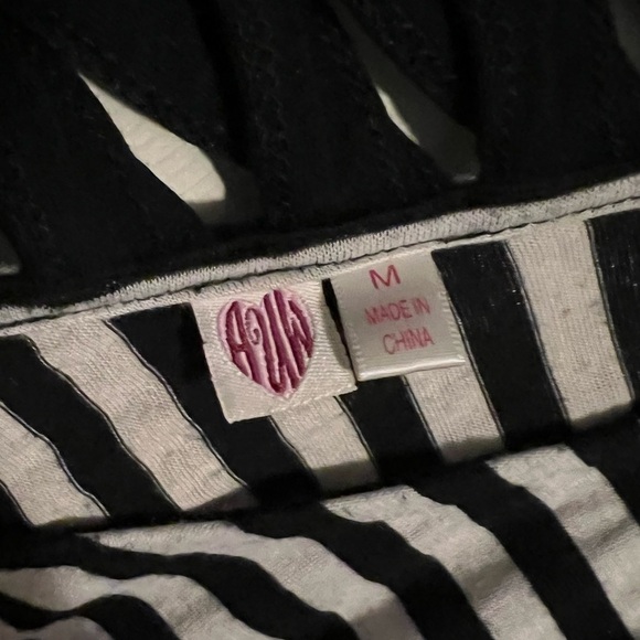 Auw Stripped Dress w/ Belt (jr m) - Picture 5 of 7